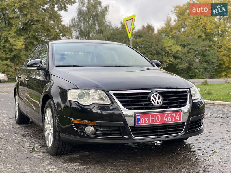 Седан Volkswagen Passat 2009 в Староконстантинове
