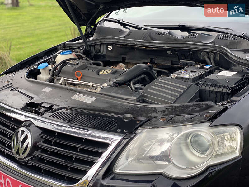 Седан Volkswagen Passat 2009 в Староконстантинове