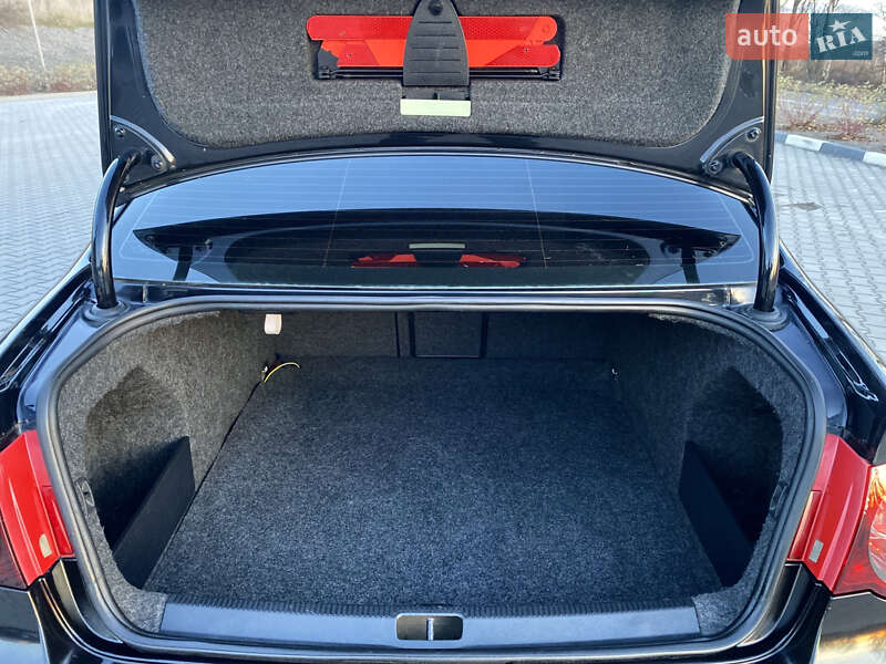 Седан Volkswagen Passat 2005 в Дунаевцах