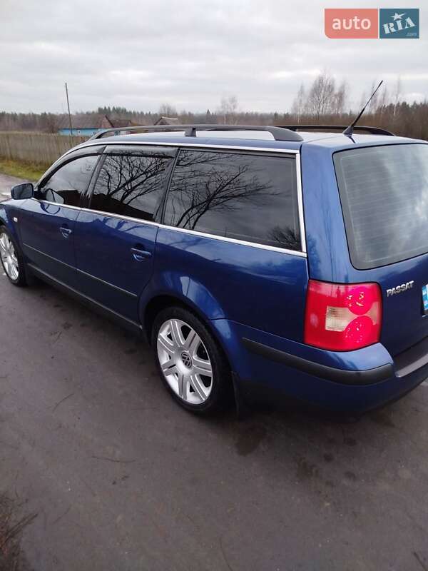 Универсал Volkswagen Passat 2003 в Житомире