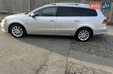 Универсал Volkswagen Passat 2011 в Киеве