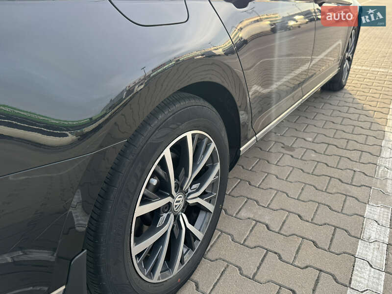 Универсал Volkswagen Passat 2018 в Софиевской Борщаговке фото 28 Универсал Volkswagen Passat 2018 в Софиевской Борщаговке