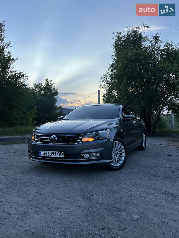 Седан Volkswagen Passat 2015 в Кривому Розі