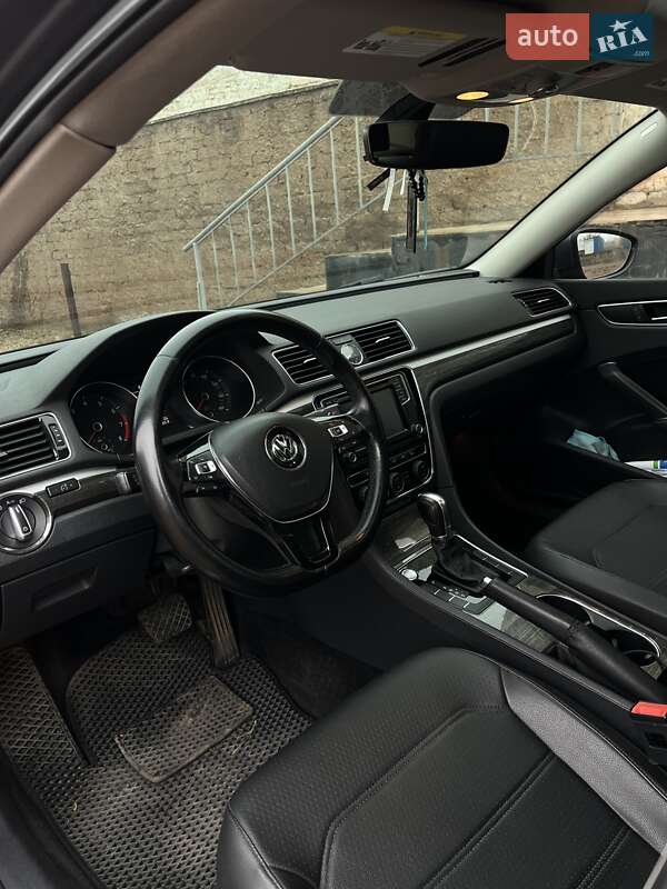 Седан Volkswagen Passat 2015 в Кривому Розі
