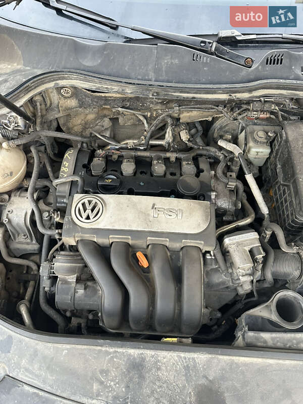 Седан Volkswagen Passat 2005 в Киеве