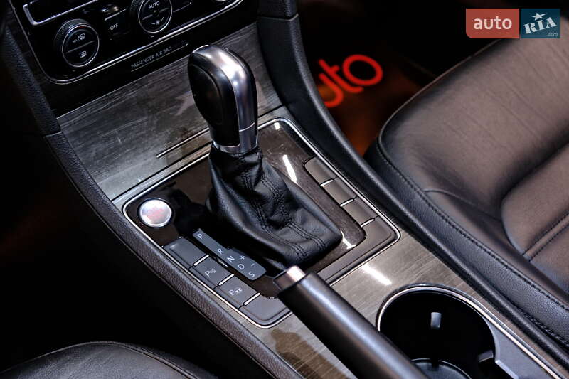 Седан Volkswagen Passat 2017 в Одесі