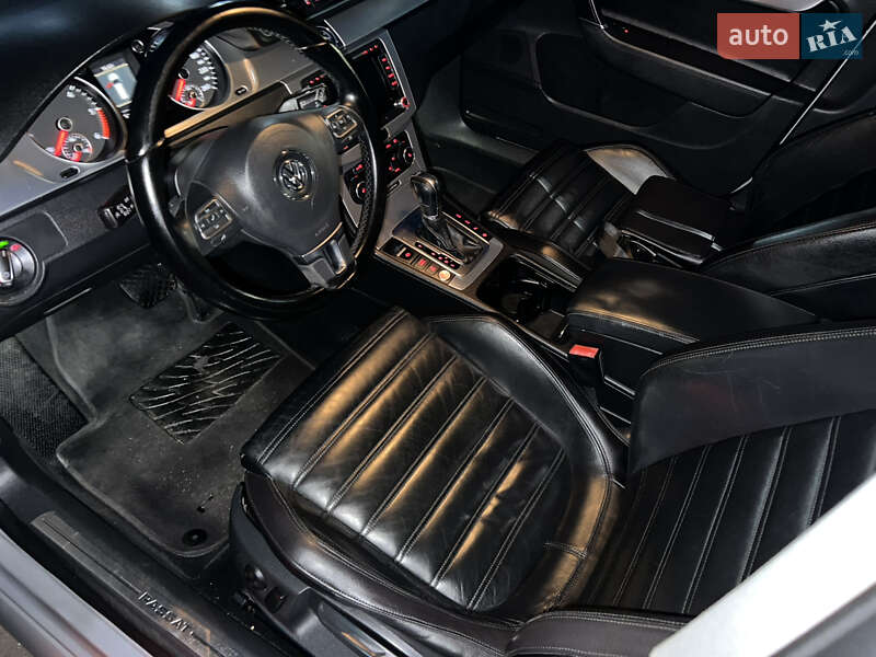 Универсал Volkswagen Passat 2011 в Киеве