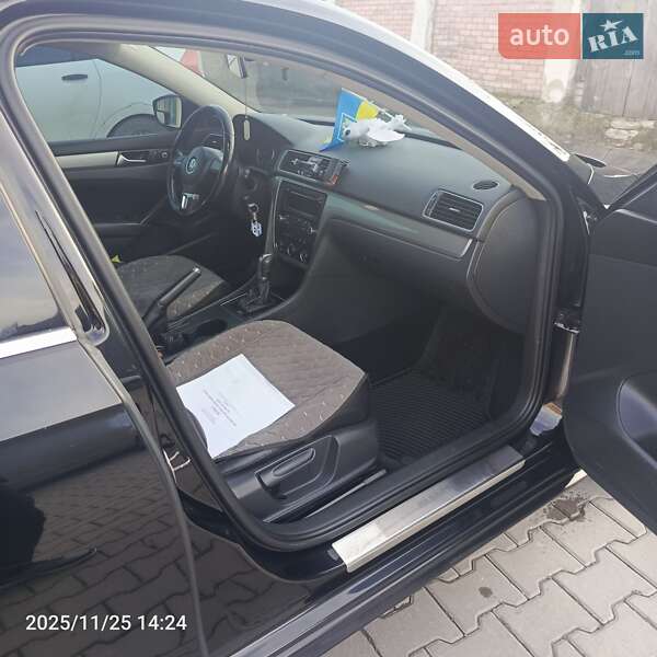Седан Volkswagen Passat 2013 в Каменец-Подольском