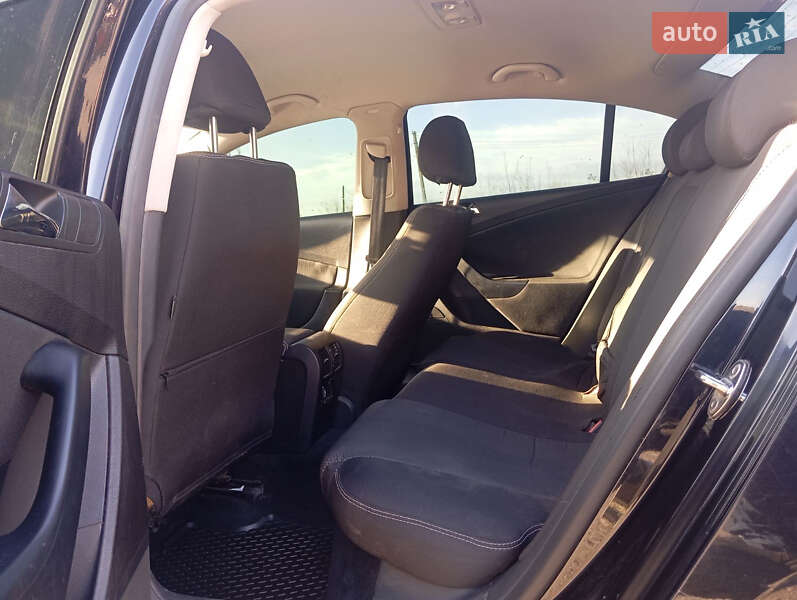 Седан Volkswagen Passat 2008 в Миргороде