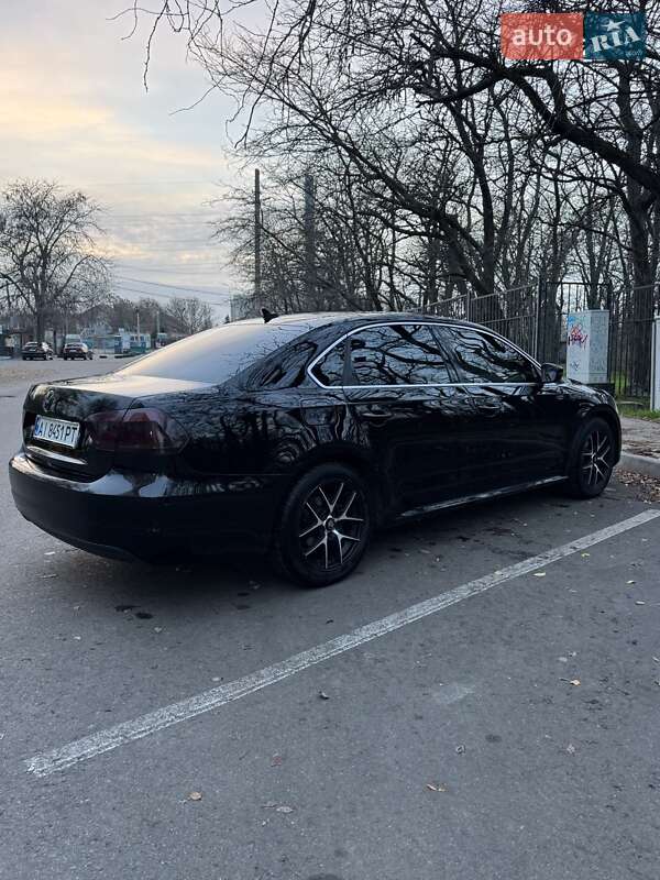Седан Volkswagen Passat 2013 в Одессе