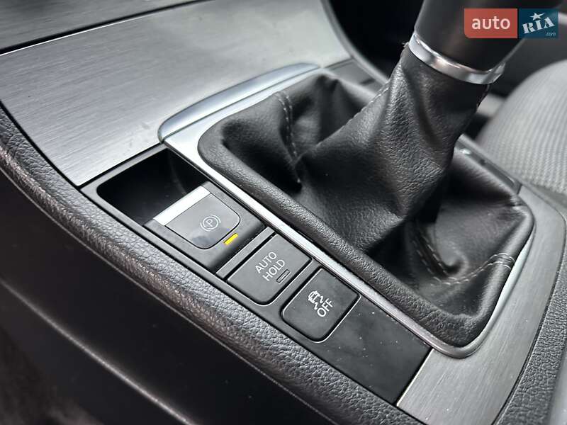 Универсал Volkswagen Passat 2014 в Хмельницком