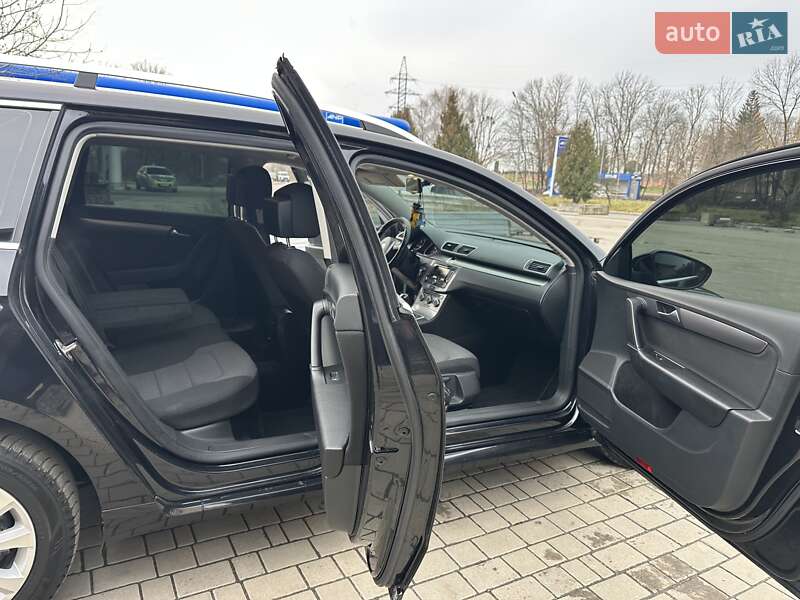 Универсал Volkswagen Passat 2014 в Хмельницком