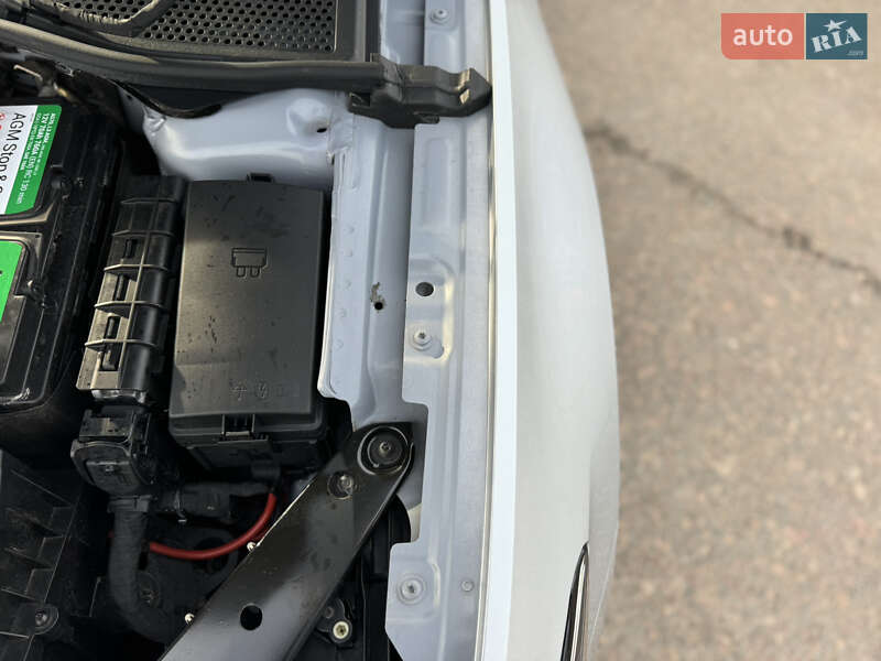 Универсал Volkswagen Passat 2018 в Киеве