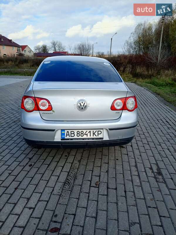 Седан Volkswagen Passat 2005 в Жмеринке