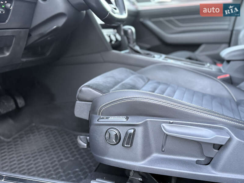 Универсал Volkswagen Passat 2020 в Луцке