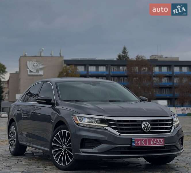 Седан Volkswagen Passat 2021 в Кременчуге