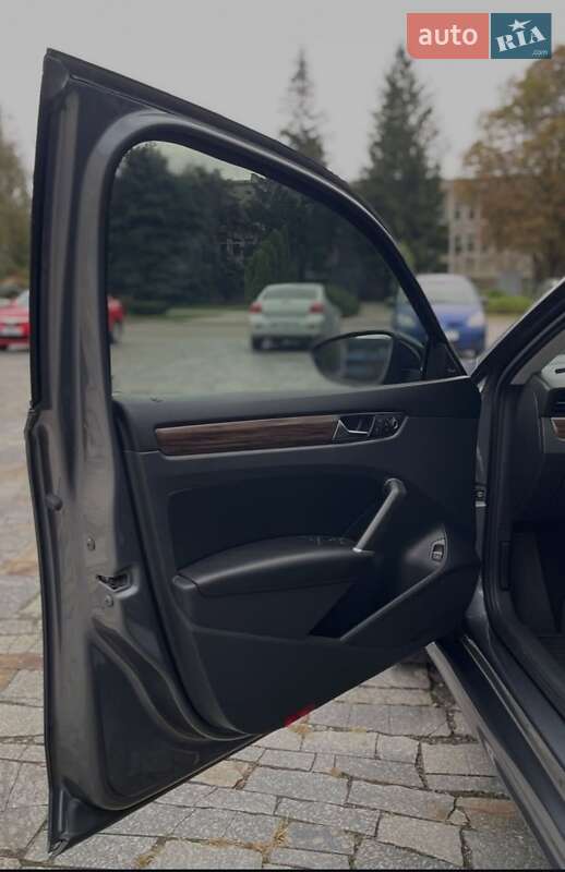 Седан Volkswagen Passat 2021 в Кременчуге