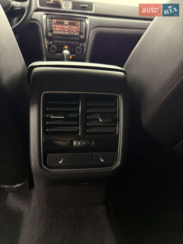 Седан Volkswagen Passat 2016 в Киеве