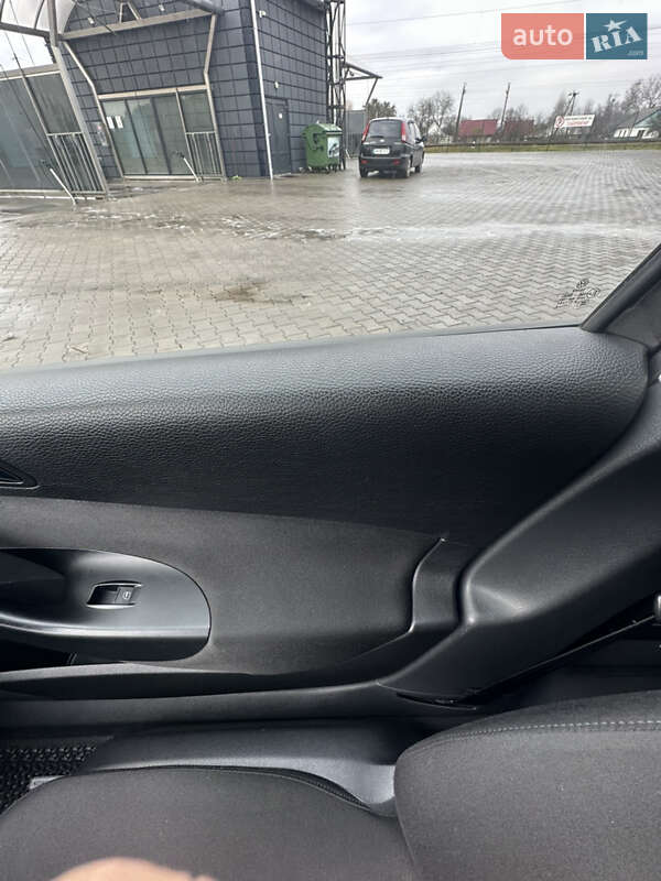 Седан Volkswagen Passat 2008 в Звягеле фото 93 Седан Volkswagen Passat 2008 в Звягеле