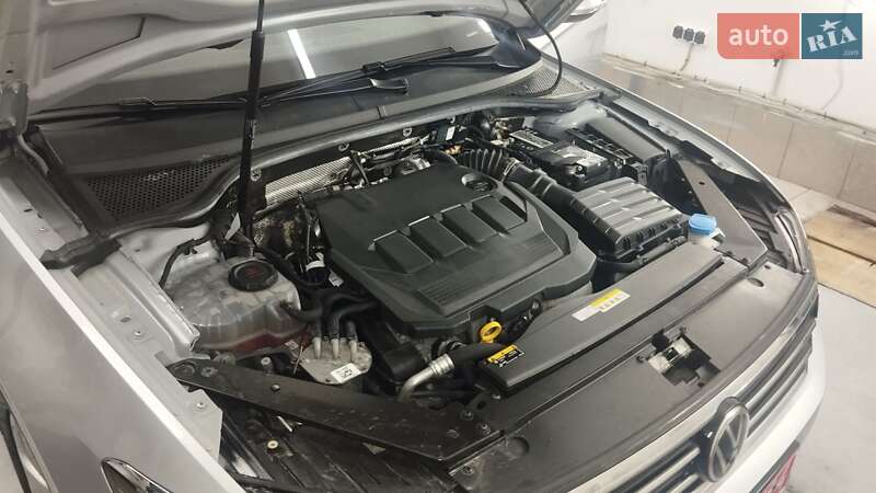 Універсал Volkswagen Passat 2021 в Кам'янці-Бузькій