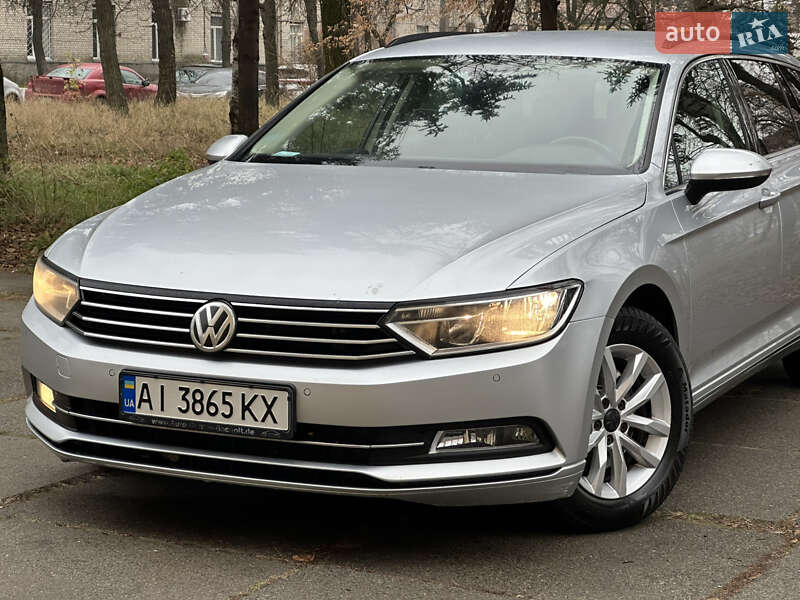 Универсал Volkswagen Passat 2015 в Киеве