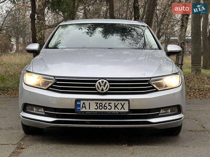 Универсал Volkswagen Passat 2015 в Киеве