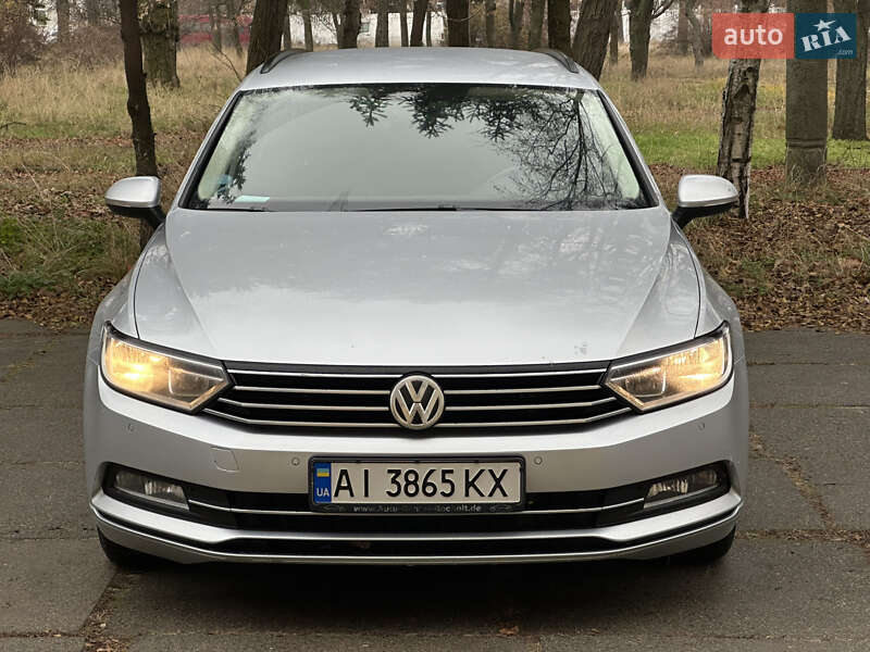 Универсал Volkswagen Passat 2015 в Киеве