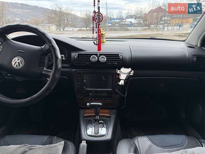 Седан Volkswagen Passat 2002 в Надворной