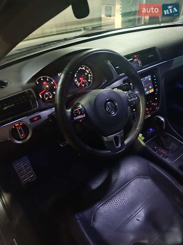 Седан Volkswagen Passat 2012 в Львове фото 11 Седан Volkswagen Passat 2012 в Львове