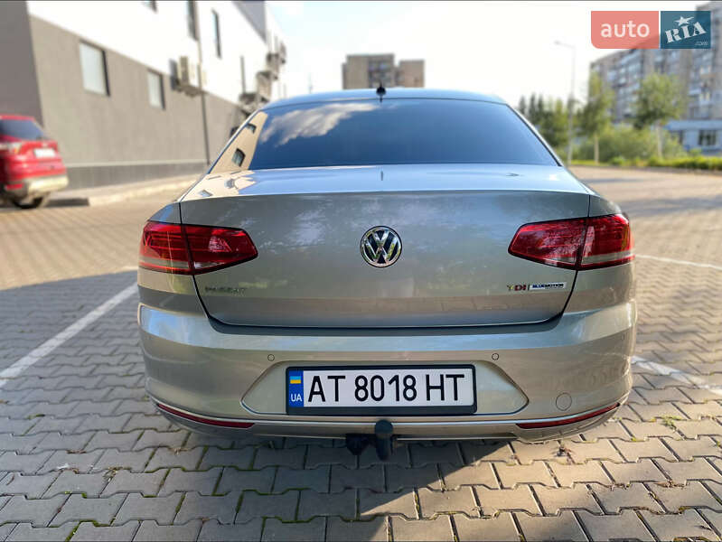 Седан Volkswagen Passat 2016 в Хмельницком