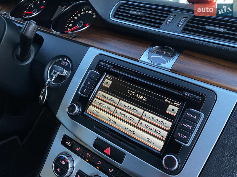 Седан Volkswagen Passat 2014 в Дрогобыче фото 36 Седан Volkswagen Passat 2014 в Дрогобыче