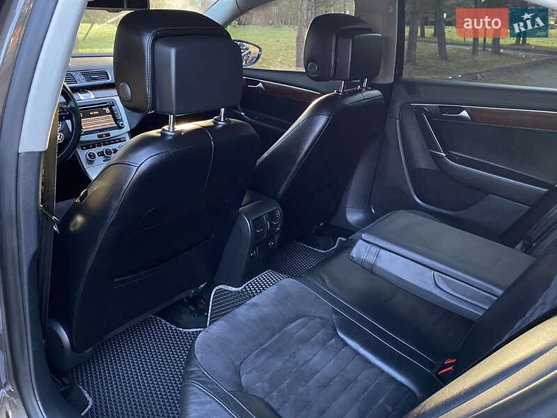 Седан Volkswagen Passat 2014 в Дрогобыче фото 41 Седан Volkswagen Passat 2014 в Дрогобыче