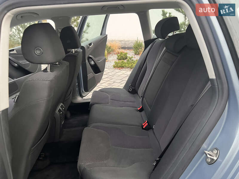 Универсал Volkswagen Passat 2010 в Луцке
