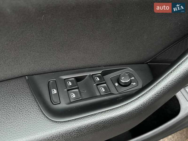 Универсал Volkswagen Passat 2017 в Киеве