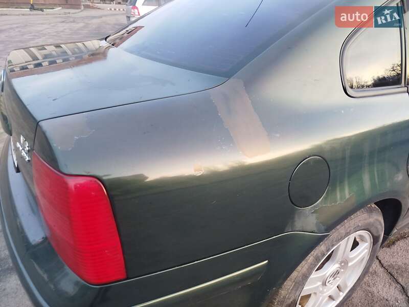 Седан Volkswagen Passat 1998 в Каменец-Подольском