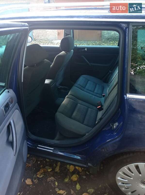 Универсал Volkswagen Passat 2003 в Днепре