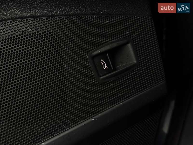 Универсал Volkswagen Passat 2012 в Ровно