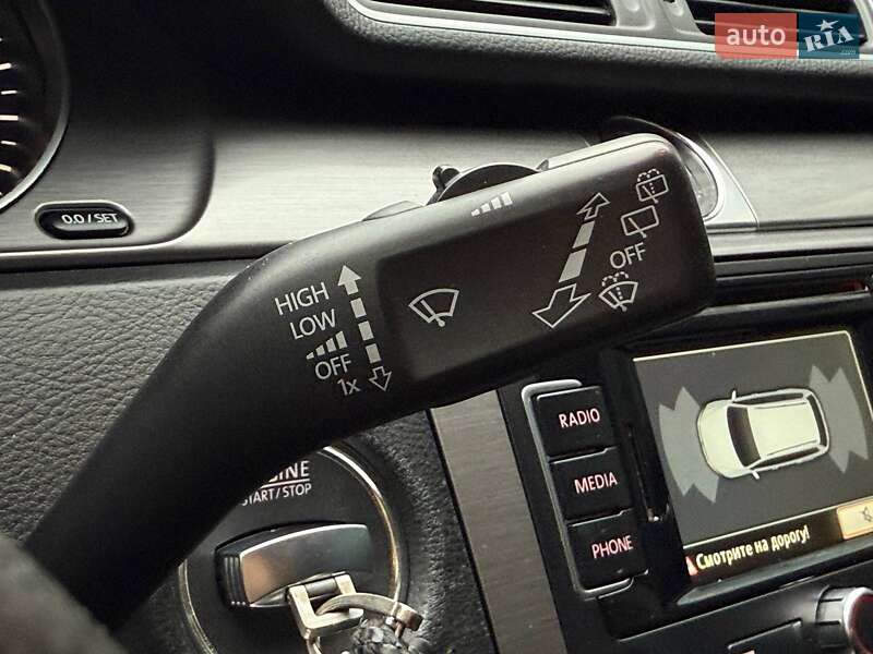 Универсал Volkswagen Passat 2012 в Ровно