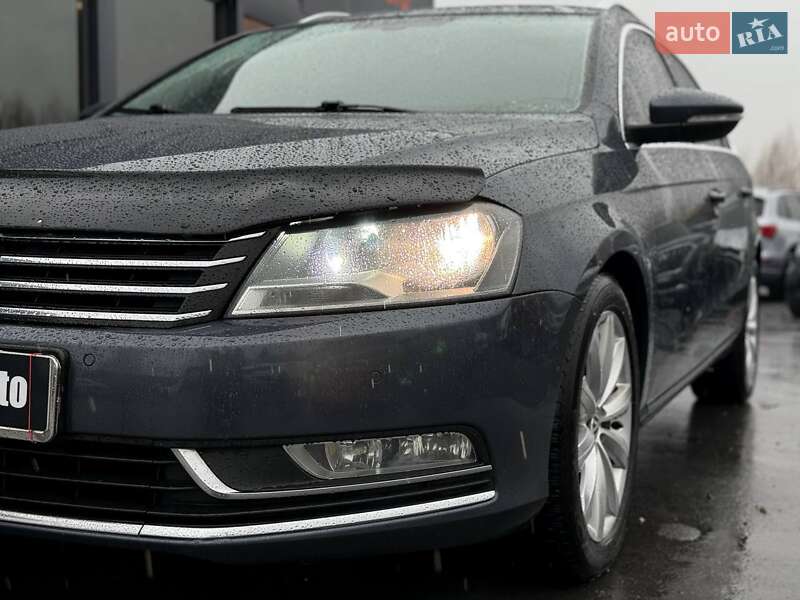 Универсал Volkswagen Passat 2012 в Ровно