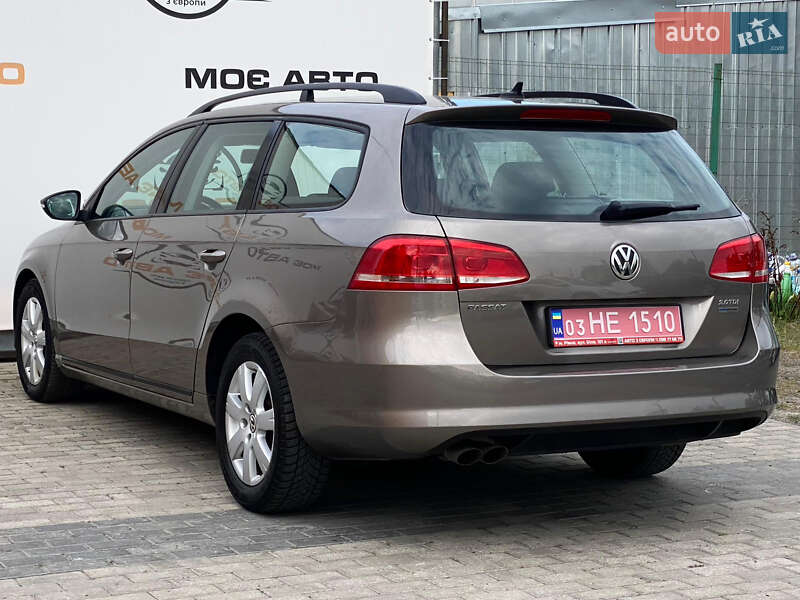 Универсал Volkswagen Passat 2011 в Ровно