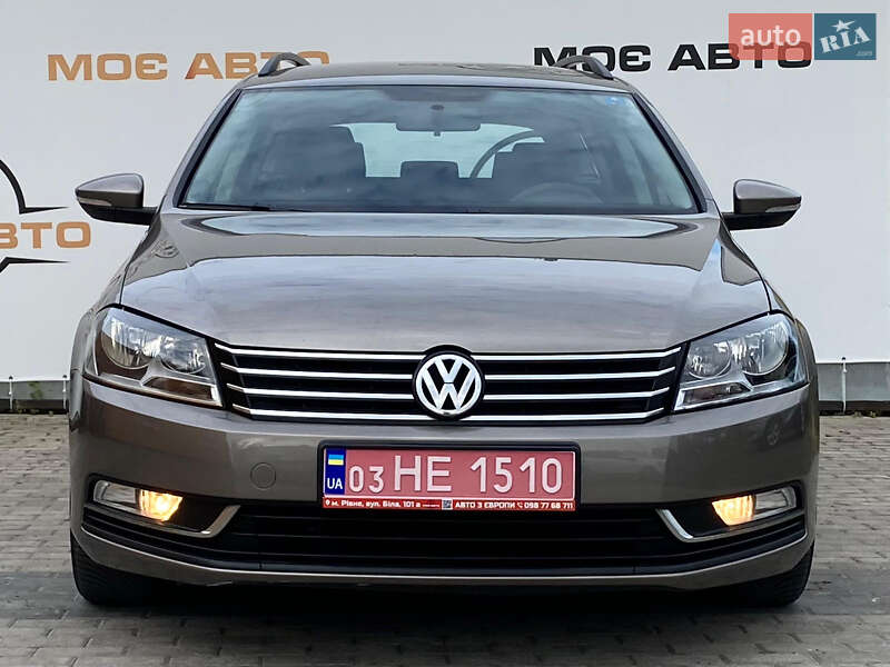 Универсал Volkswagen Passat 2011 в Ровно