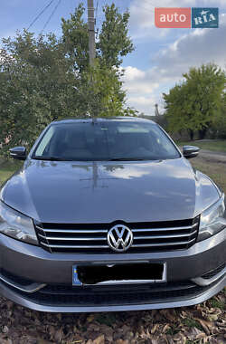 Седан Volkswagen Passat 2012 в Бобринце