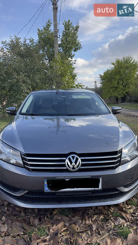 Седан Volkswagen Passat 2012 в Бобринце