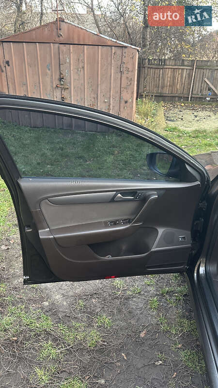 Универсал Volkswagen Passat 2013 в Полтаве фото 10 Универсал Volkswagen Passat 2013 в Полтаве