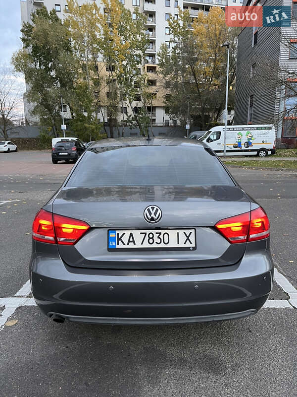 Седан Volkswagen Passat 2012 в Хмельницком