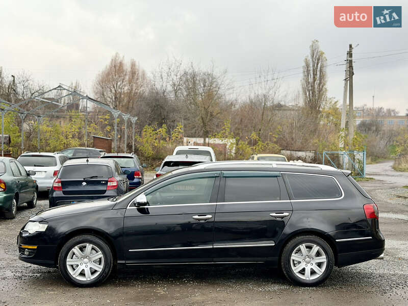 Универсал Volkswagen Passat 2008 в Ровно