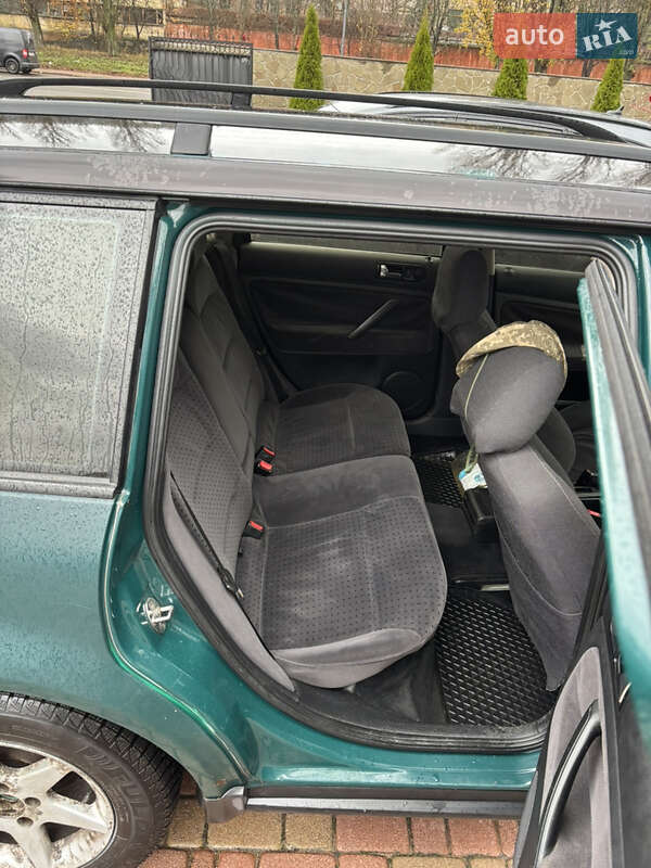 Универсал Volkswagen Passat 2000 в Коростене