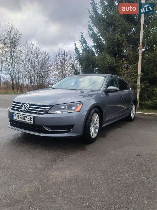 Седан Volkswagen Passat 2012 в Бердичеве