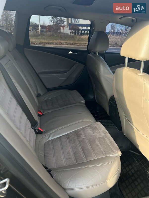 Универсал Volkswagen Passat 2009 в Киеве