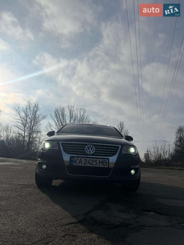 Универсал Volkswagen Passat 2009 в Киеве